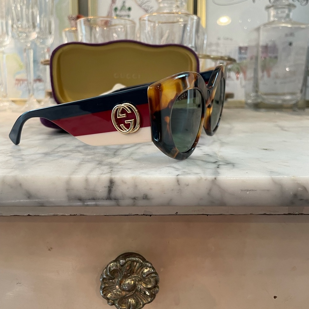 Gucci Cat Eye Sunglasses